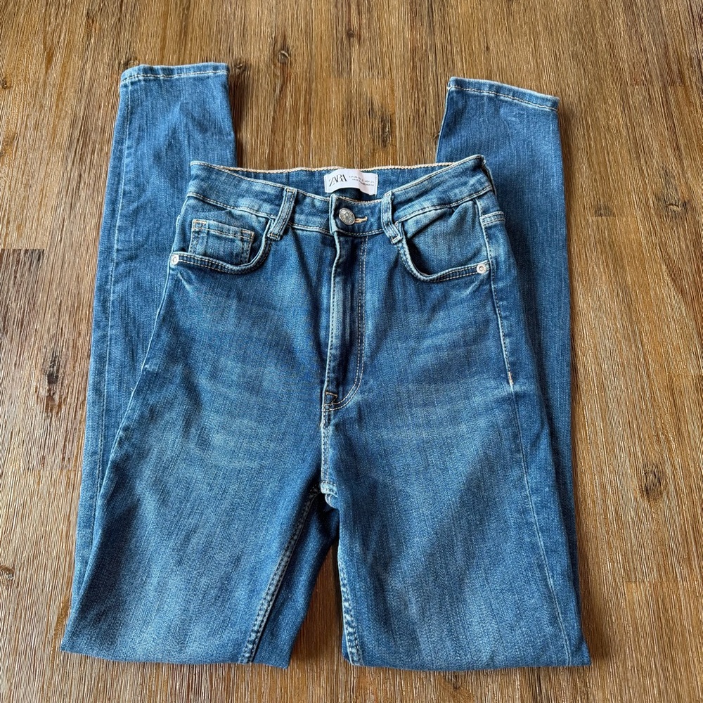 Zara Women’s Blue High Rise Denim Skinny Jeans size 2